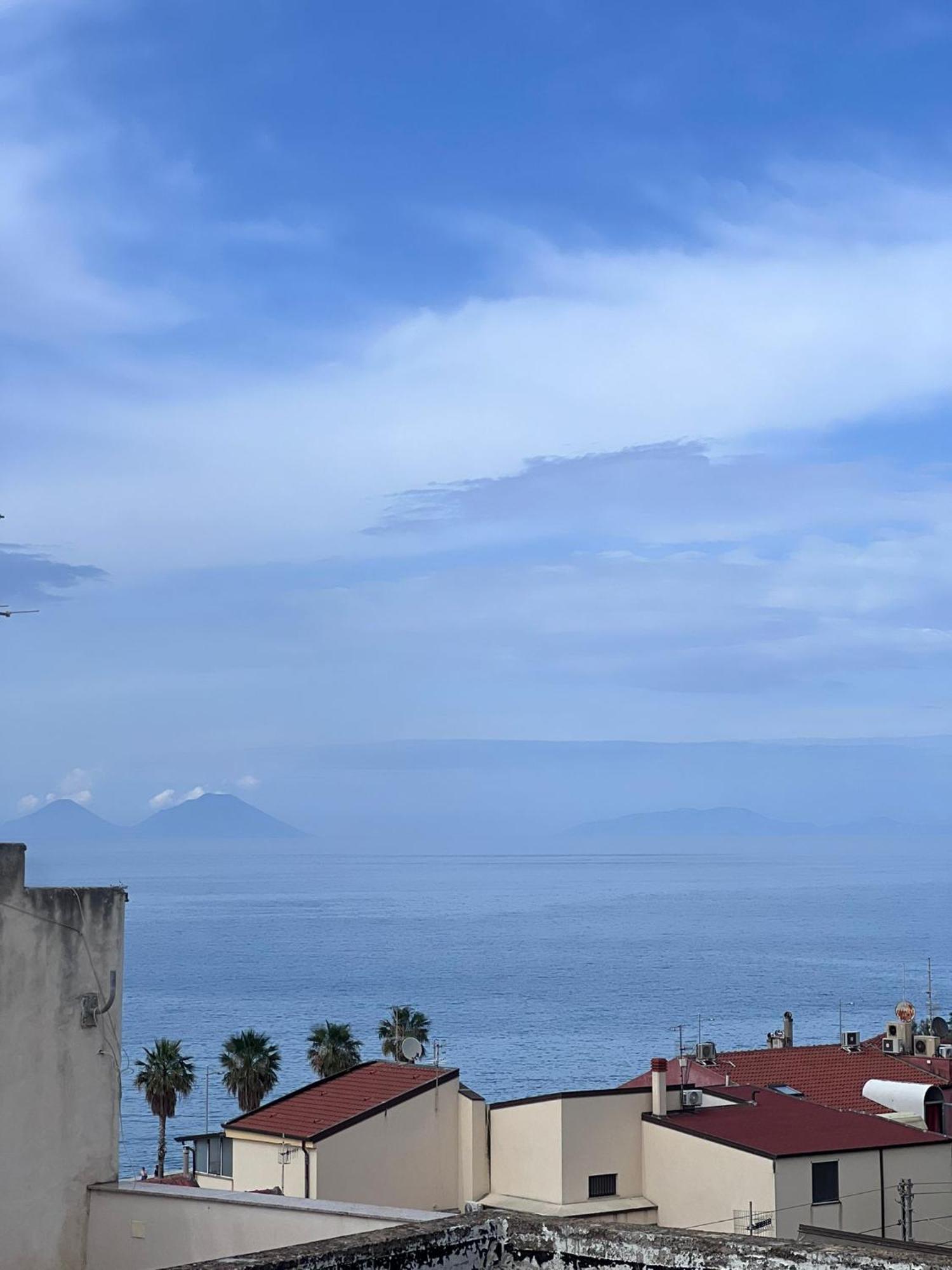 Готель Petite Etoile Сант'Агата-ді-Мілітелло Екстер'єр фото